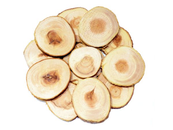 Деревяна підставка під гаряче горнятко з ялівцю