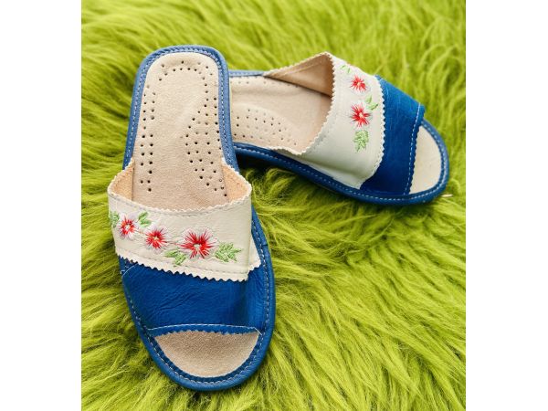 Домашні шкіряні капці жіночі