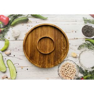 Дерев'яна дошка для подачі блюд