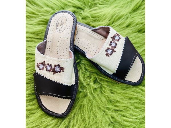 Домашні жіночі шкіряні капці 40