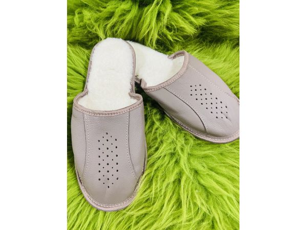 Домашні чоловічі капці із шкіри та овечої шерсті