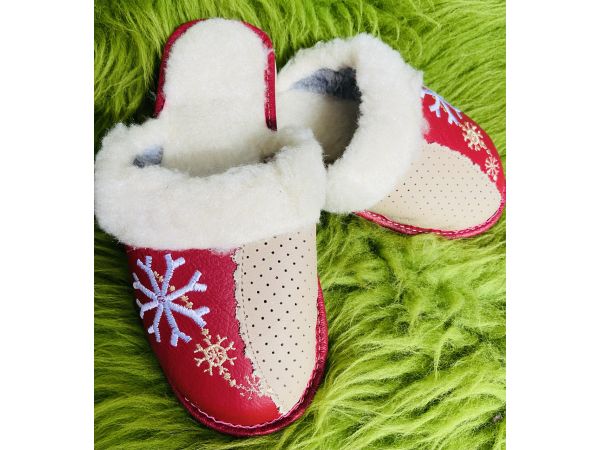 Домашні жіночі капці з овечої шерсті і шкіри 37