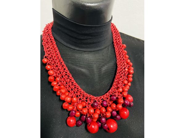 Намисто з дерева, ручна робота