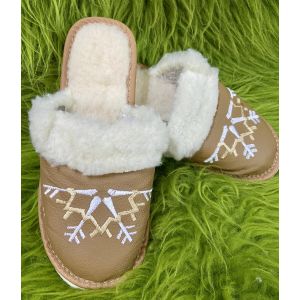 Домашні капці жіночі із шкіри та овечої шерсті