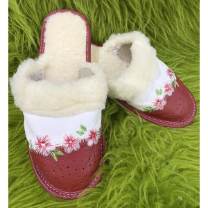 Домашні капці жіночі із шкіри та овечої шерсті