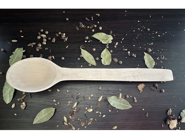 Ложка кухонна з натурального дерева