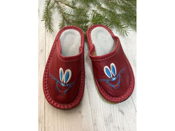 Домашні дитячі шкіряні капці, уцінка товар з вітрини 25 розмір