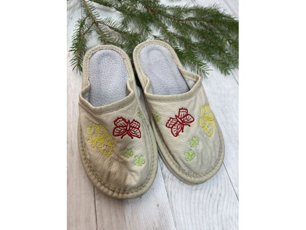 Домашні дитячі шкіряні капці, уцінка товар з вітрини 30 розмір