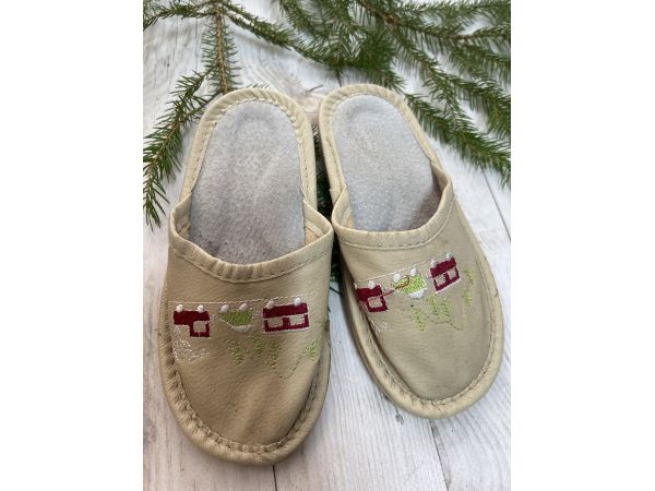 Домашні дитячі шкіряні капці, уцінка товар з вітрини 28 розмір