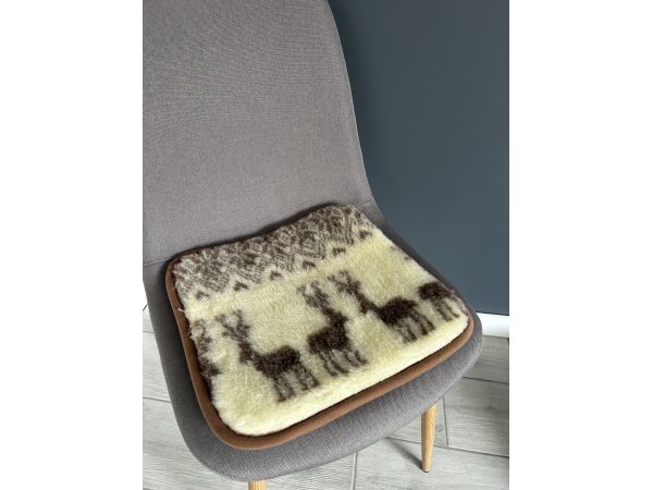 Накидка на табурет з овечої шерсті 40х40 см