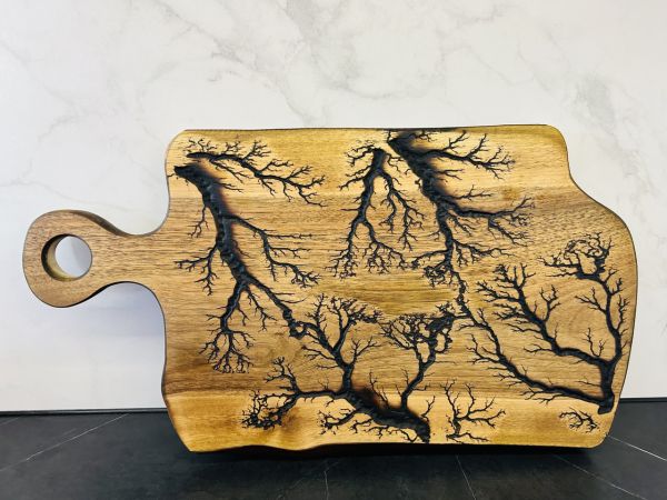 Дерев'яна дошка для подачі блюд, обробна дошка 53х30 см