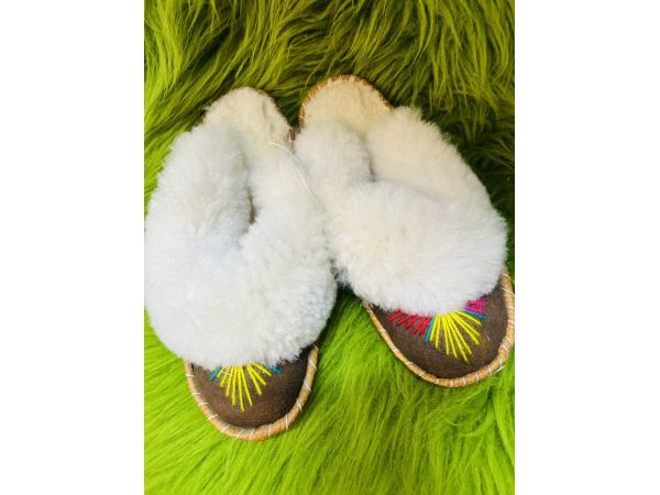Домашні жіночі тапочки з овчини (закопанки) 37 розмір