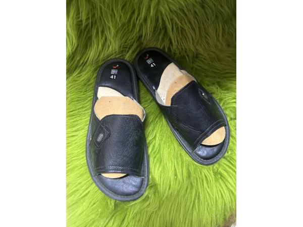 Чоловічі шкіряні капці вуличні 40 41 розмір 41