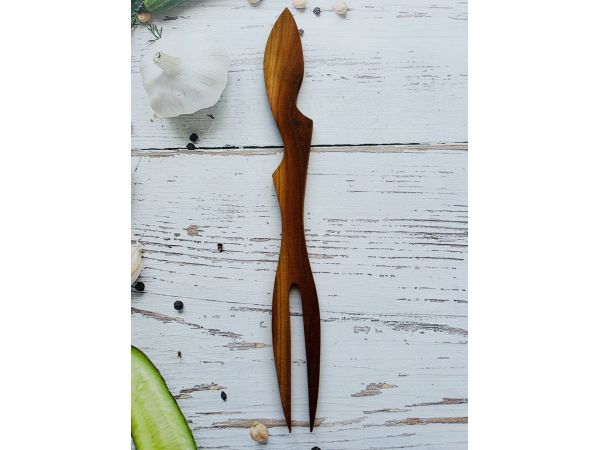 Виделка кухонна з натурального дерева