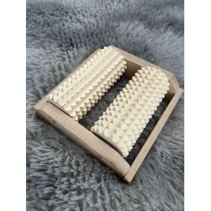 Дерев'яний масажер для ніг