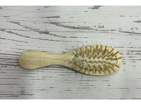 Дерев'яний гребінець 16 см