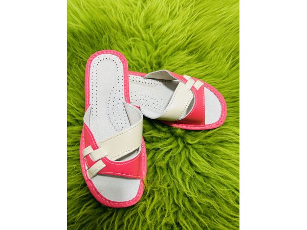 Домашні шкіряні капці жіночі