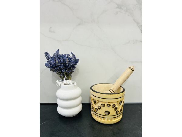 Дерев'яна ступка з товкачиком