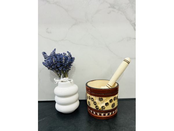 Дерев'яна ступка з товкачиком