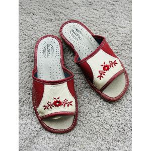 Домашні шкіряні жіночі капці, 38 розмір виробничий брак устілки