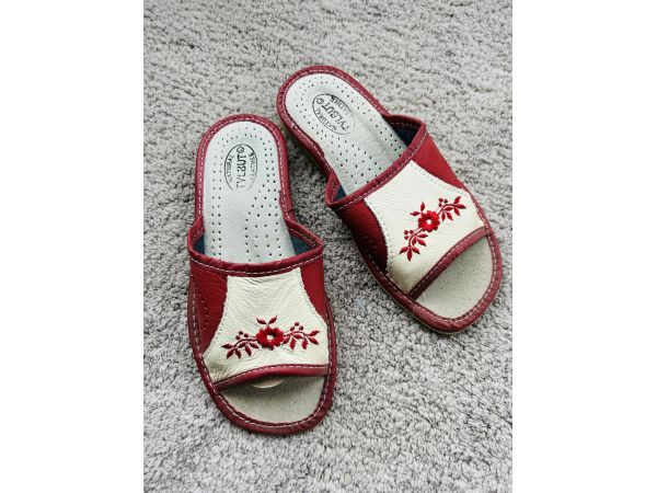 Домашні шкіряні жіночі капці, 38 розмір виробничий брак устілки