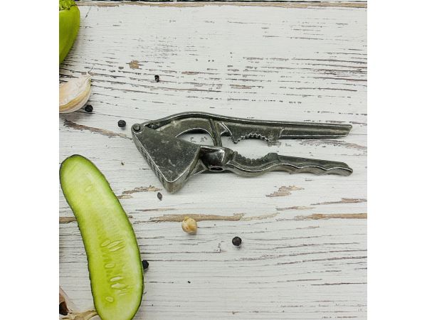 Часникодавка