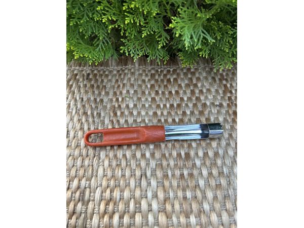 Ніж для очищення серцевини яблука