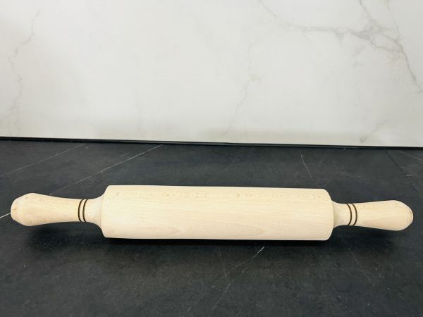 Качалка для тіста деревяна 38х5 см