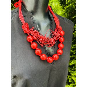 Намисто з дерева