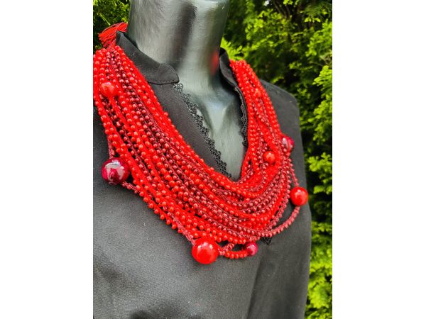 Намисто з бісеру, ручна робота