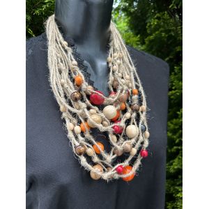 Намисто з дерева, ручна робота