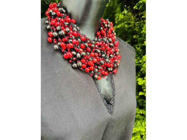Намисто з дерева червоно-чорне, ручна робота