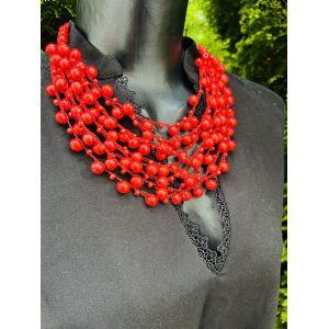 Намисто з дерева