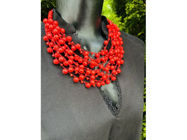 Намисто з дерева