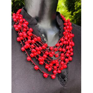 Намисто з дерева та бісеру