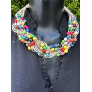 Намисто з дерева та ниток косичка кольорове