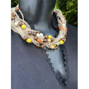 Намисто з дерева та ниток косичка