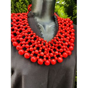 Намисто з дерева