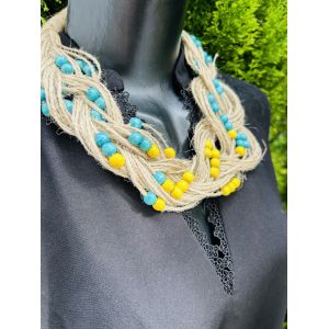 Намисто з дерева в національному стилі