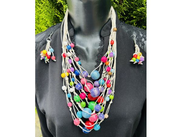 Набір прикрас з дерева, намисто, сережки, ручна робота кольорове