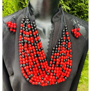 Набір прикрас червоно-чорні, намисто та сережки