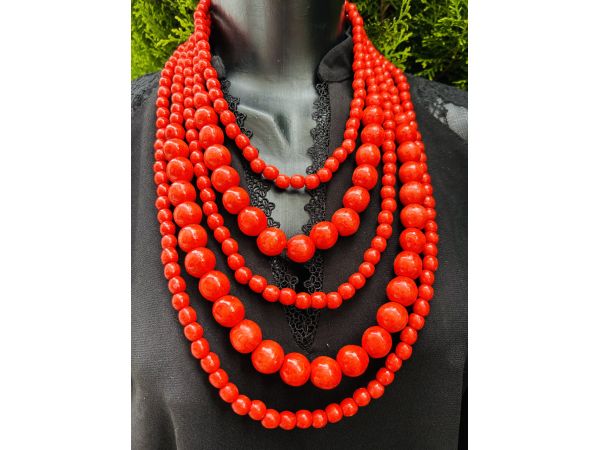 Намисто з дерева