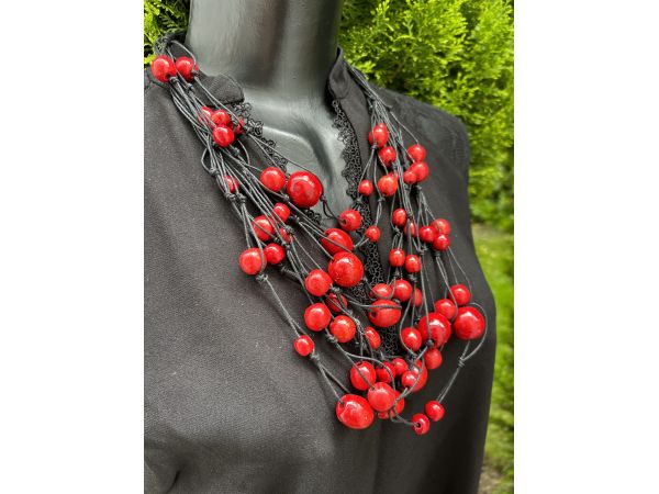 Намисто з дерева червоно-чорне