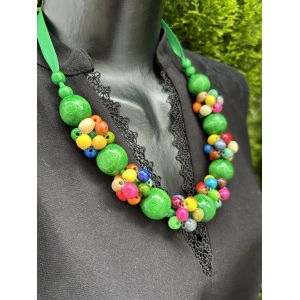 Намисто з дерева, зелене, ручна робота, українське намисто