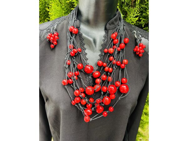 Набір прикрас з дерева, намисто, сережки, ручна робота червоно-чорне