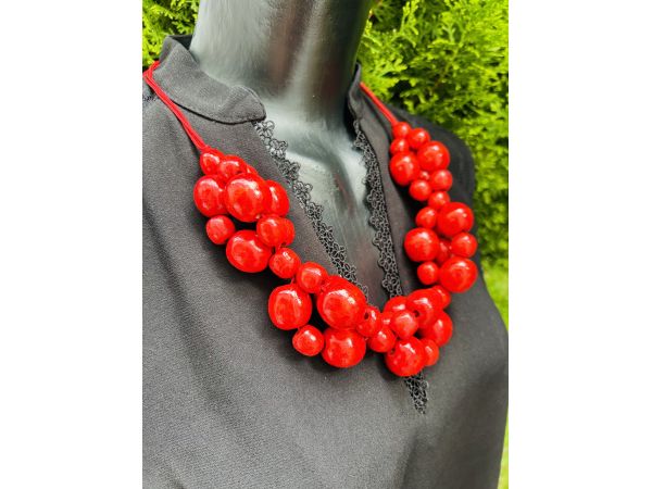 Намисто з дерева