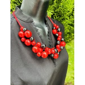 Намисто з дерева