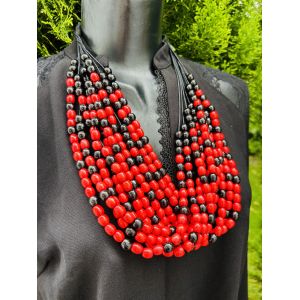 Намисто з дерева