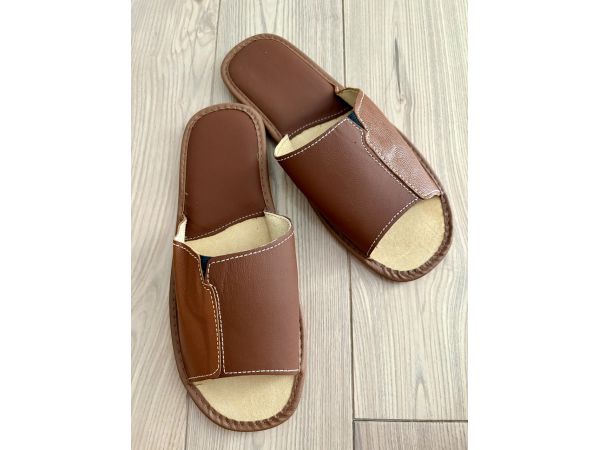 Домашні чоловічі шкіряні капці