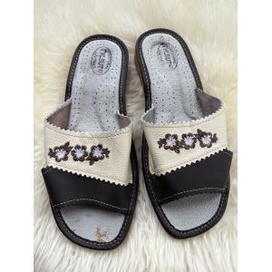 Домашні капці жіночі із шкіри